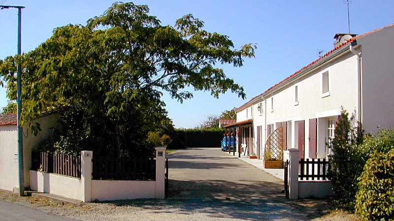 Entrance to 'Chez Gites' - Click for bigger image in new window